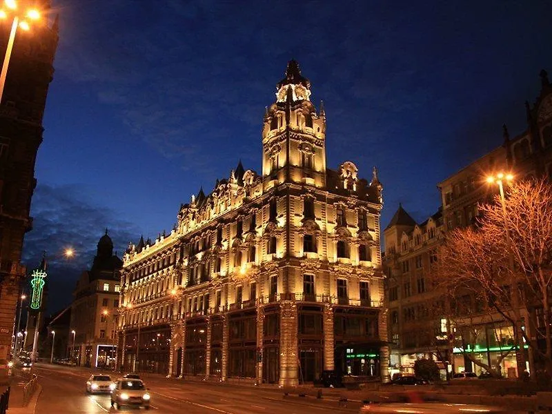 Buddha-Bar Hotel Budapest Klotild Palace