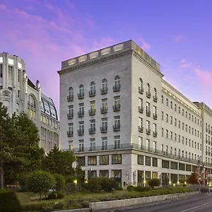 Al Habtoor Palace Budapest, Preferred & Otel